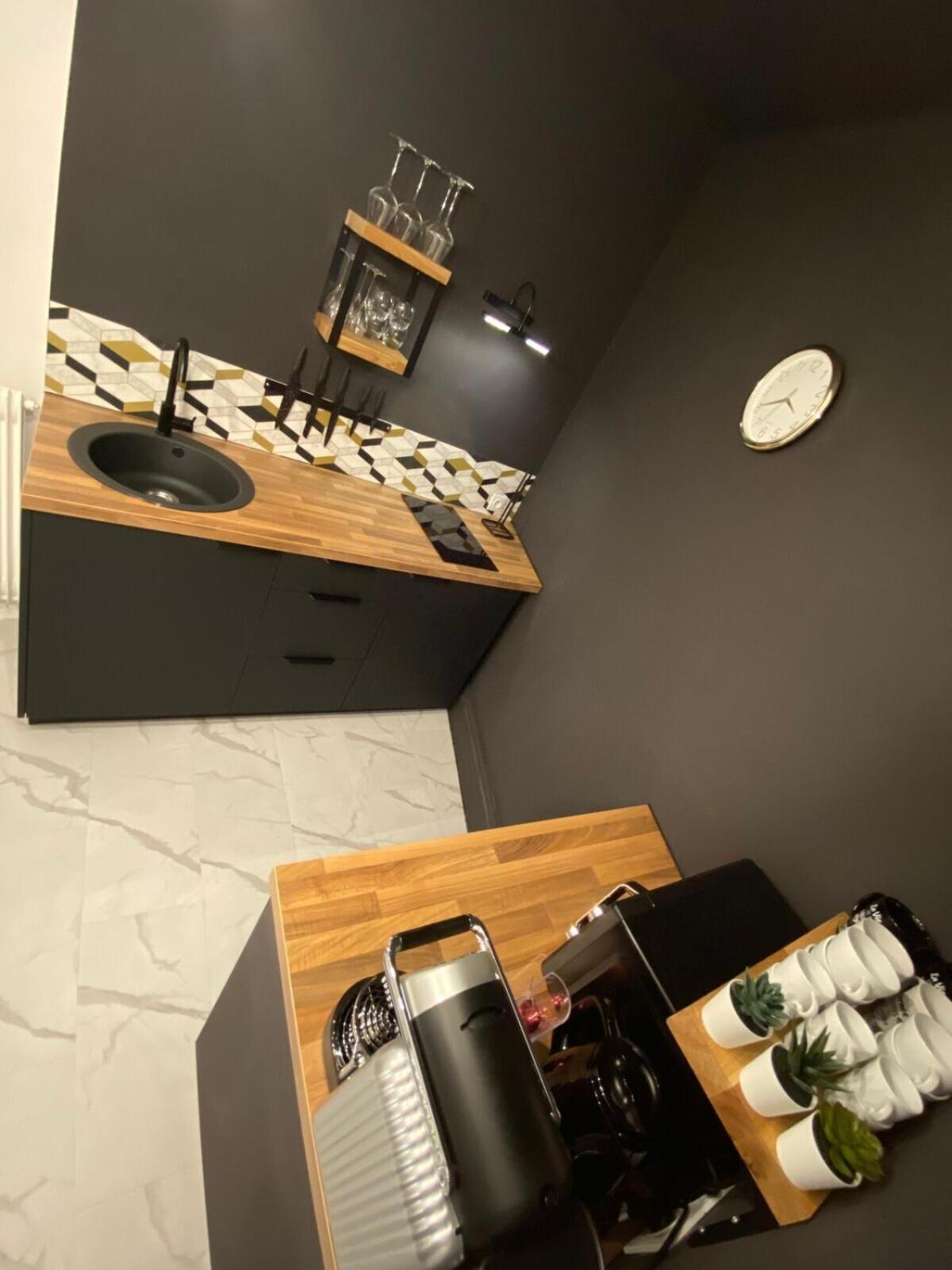 By Le Parvis Apartment Reims Luaran gambar
